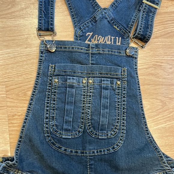 Cute Jean Overalls - Picture 4 of 8